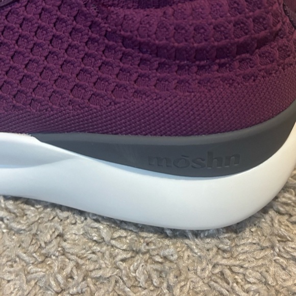 Moshn‎ Vigor Women's Knit Sneakers org $169 - Picture 5 of 10